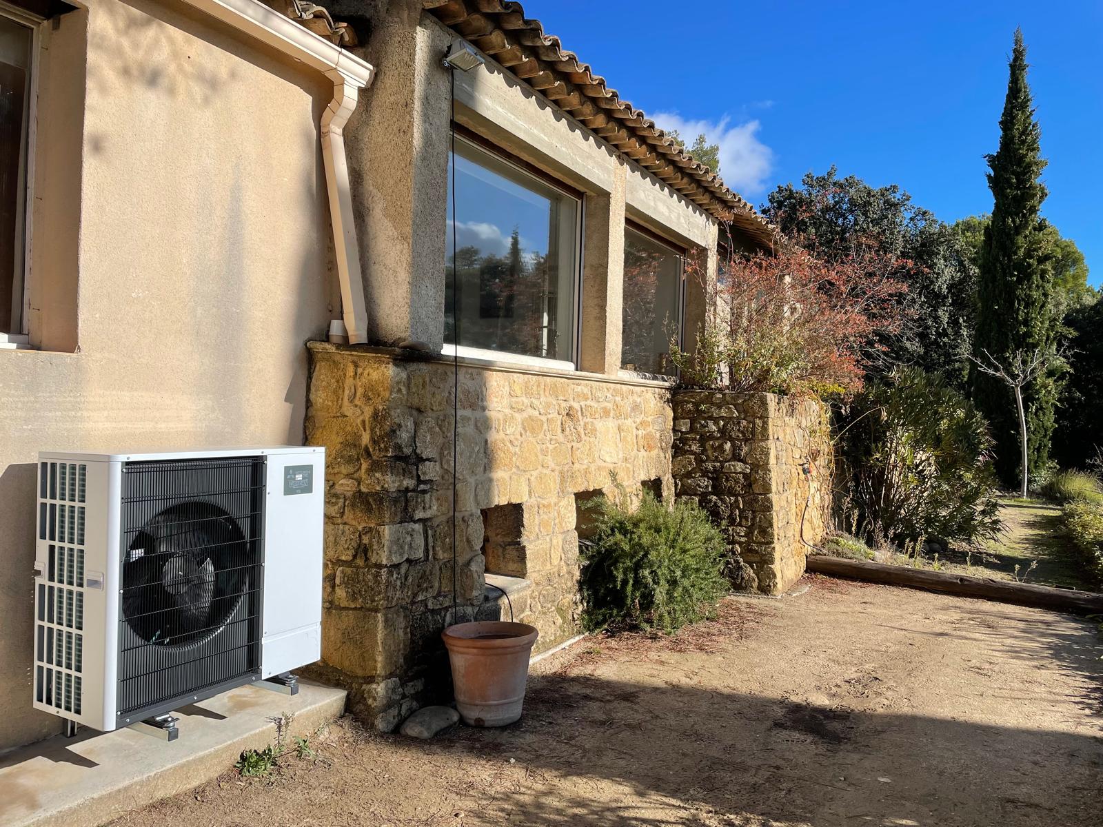 Pompe a chaleur installation sur la commune de cadenet